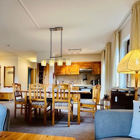 Ferienwohnung Lotti + Hochschwarzwald Card Titisee-Neustadt Dış mekan fotoğraf